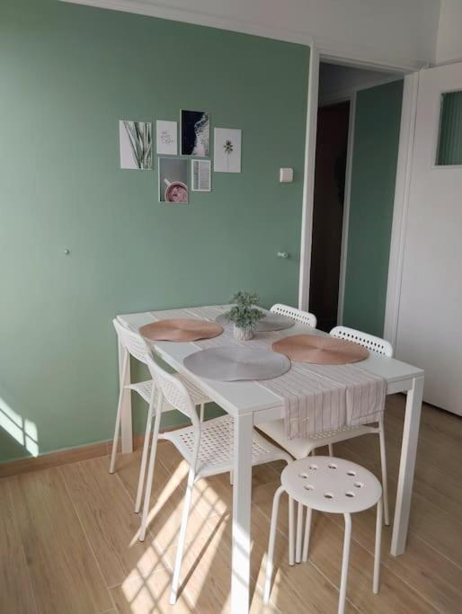 Vicky'S Central Apartment Corinth Ngoại thất bức ảnh